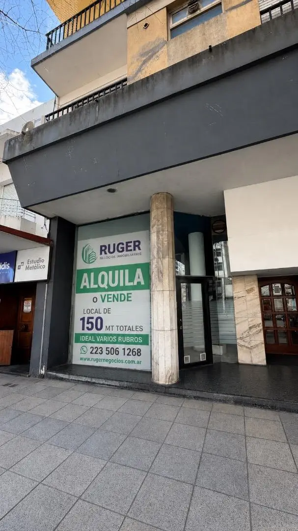 Local de 6 ambientes en alquiler en Centro