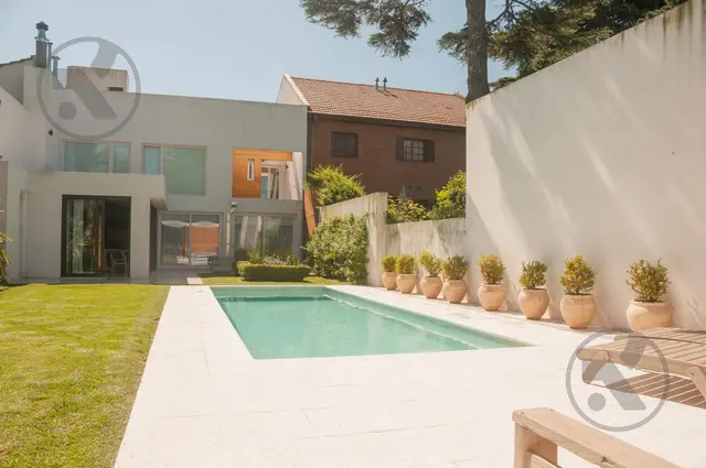 Casa de 5 ambientes en venta en DIVINO ROSTRO