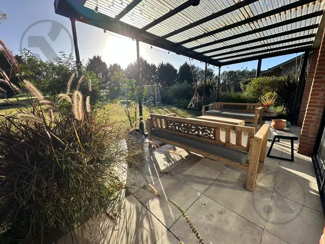 Casa de 6 ambientes en venta en BOSQUE ALEGRE