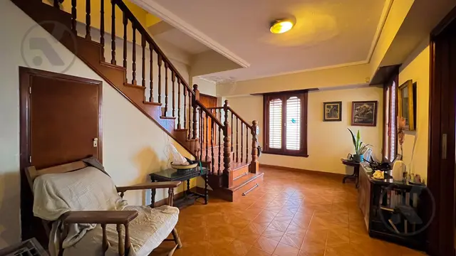 Casa de 6 ambientes en venta en PRIMERA JUNTA