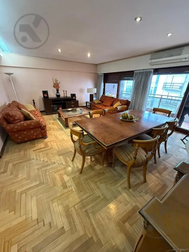 Departamento de 5 ambientes en venta en Centro