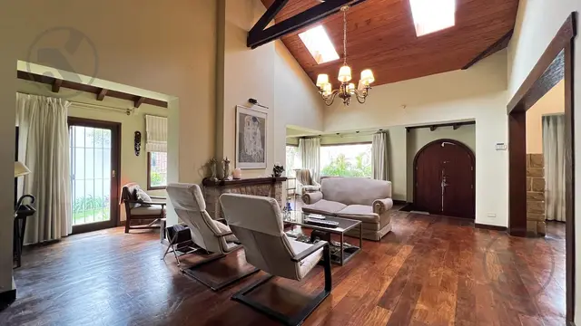 Casa de 6 ambientes en venta en LOMAS DE STELLA MARIS