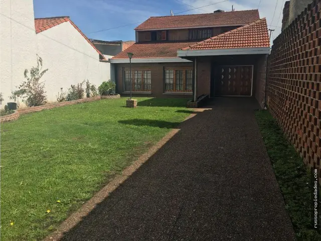 Casa de 4 ambientes en venta en EL PROGRESO
