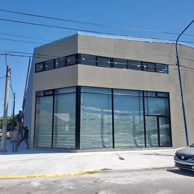 Local en venta en SANTA MONICA