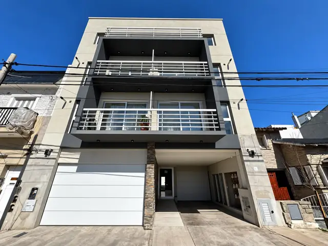 Departamento de 2 ambientes en venta en La Perla