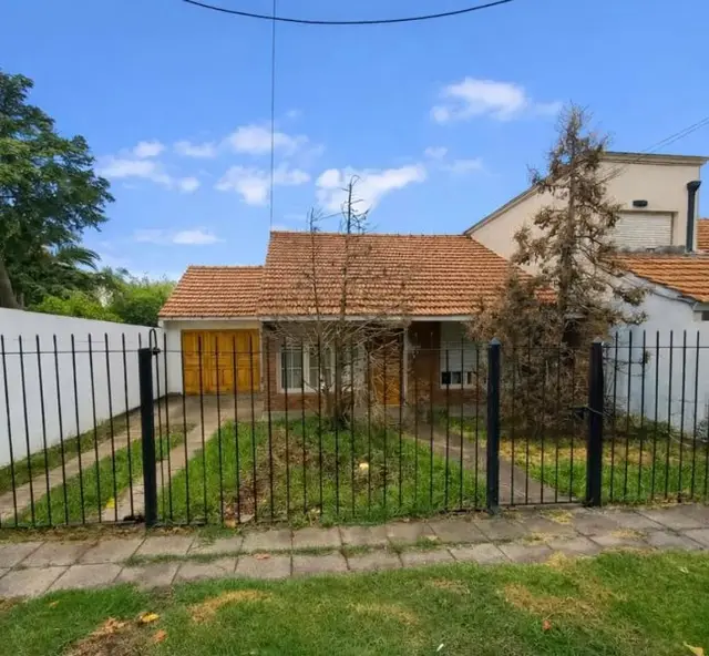 Casa de 3 ambientes en venta en PUNTA MOGOTES