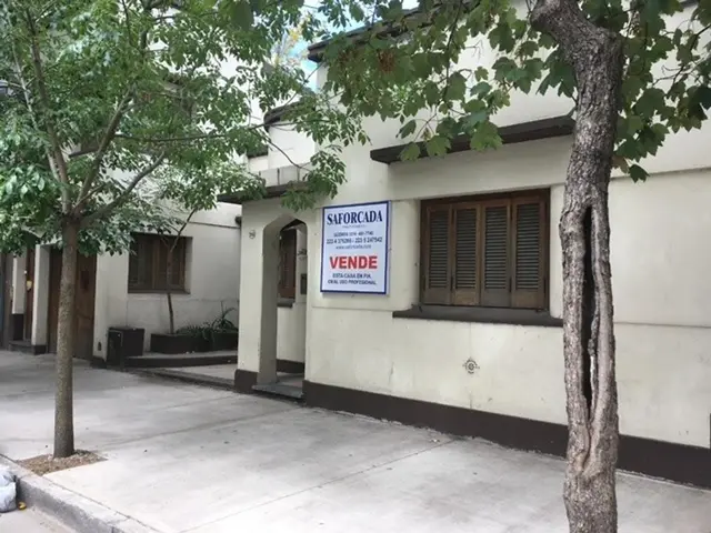 Casa de 4 ambientes en venta en Centro