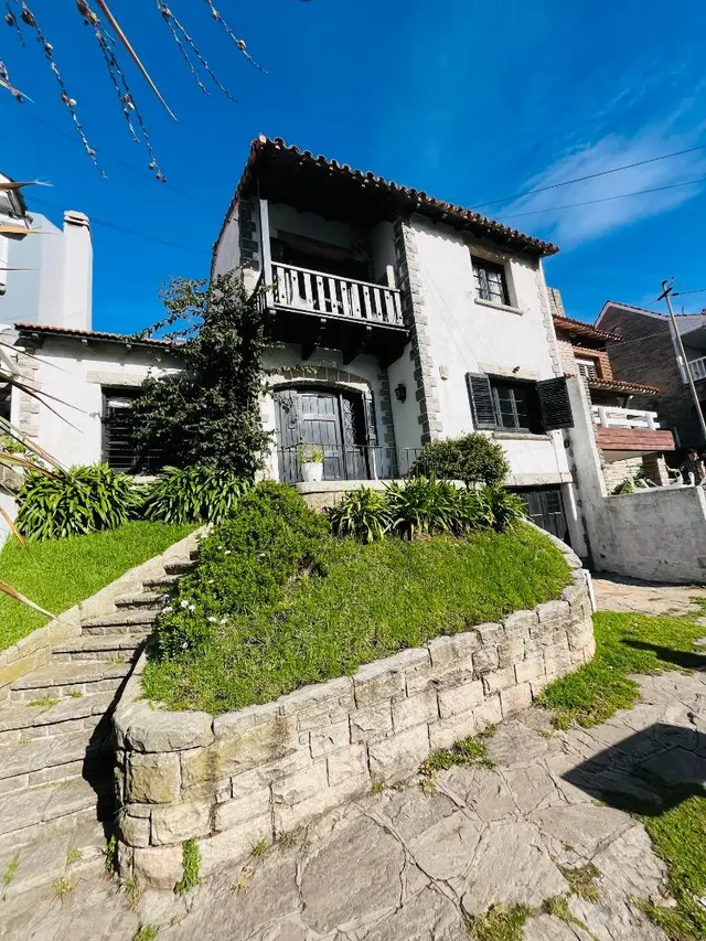 Casa de 5 ambientes en venta en LOMAS DE STELLA MARIS