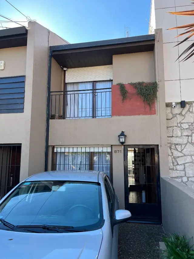 Casa de 3 ambientes en venta en LOS TRONCOS