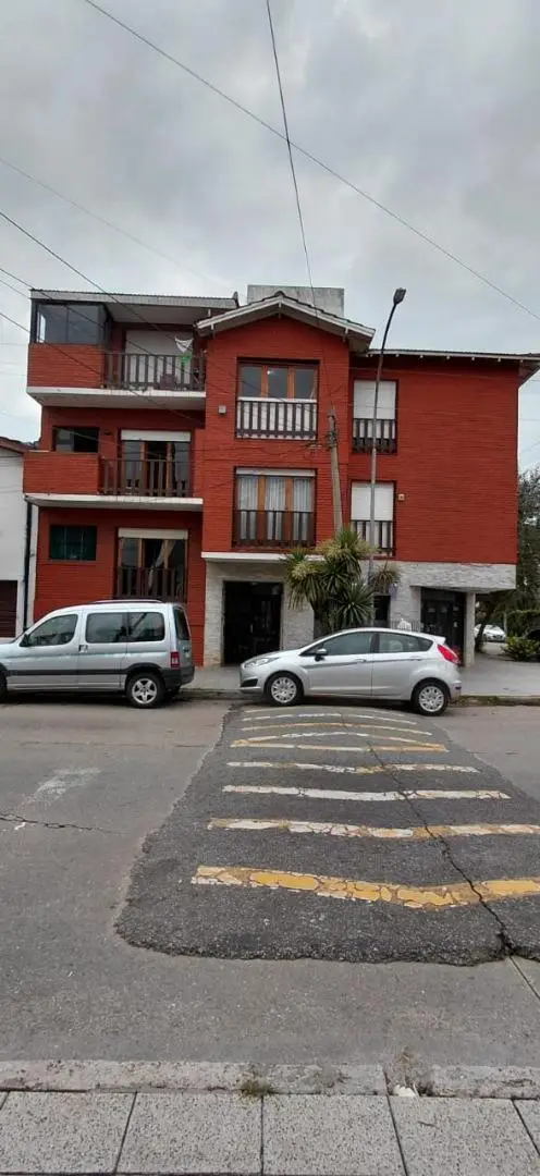 Departamento de 2 ambientes en venta en SANTA MONICA