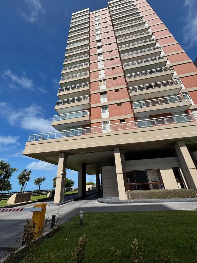 Departamento de 4 ambientes en venta en LOMAS DE STELLA MARIS