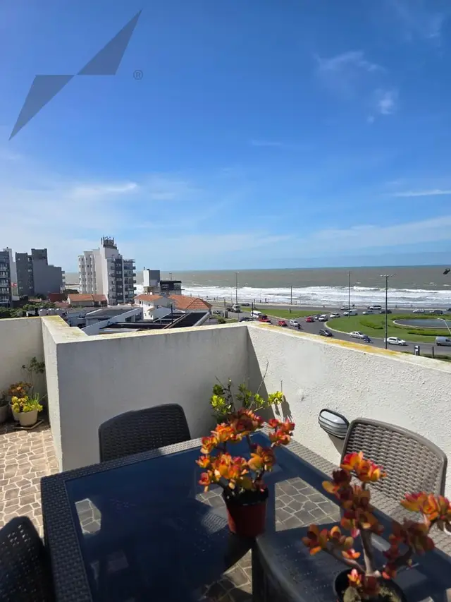 Departamento de 4 ambientes en venta en PARQUE LURO