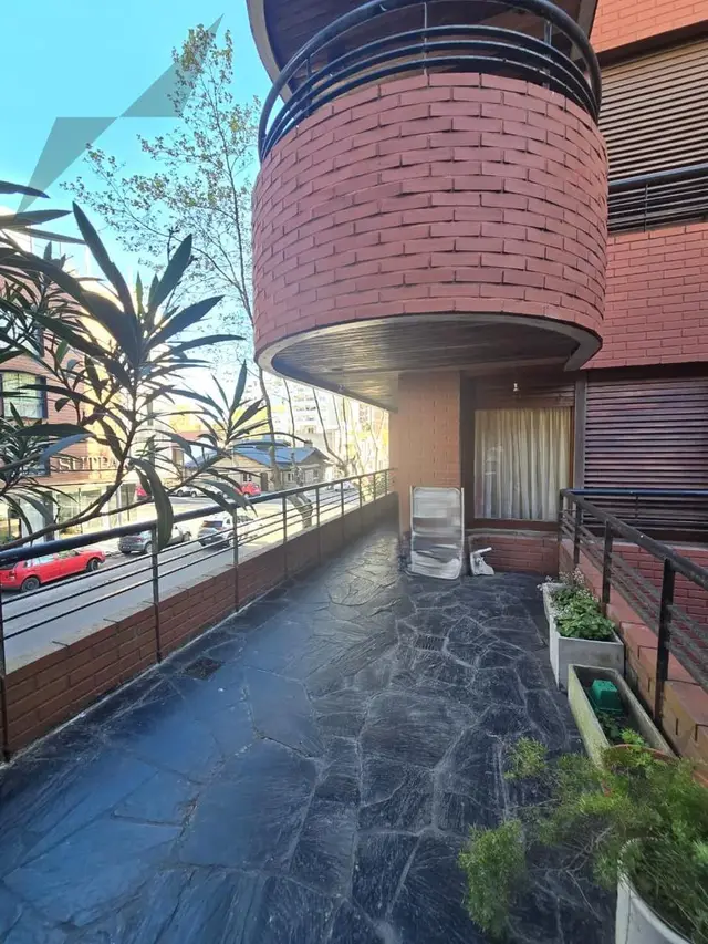 Departamento de 4 ambientes en venta en LA PERLA