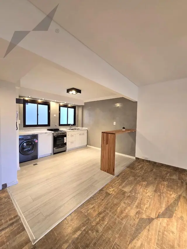 Departamento de 3 ambientes en venta en Plaza Colón