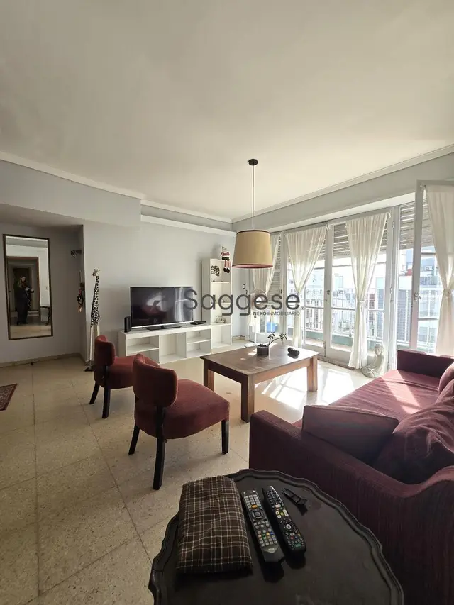 Departamento de 5 ambientes en venta en Centro