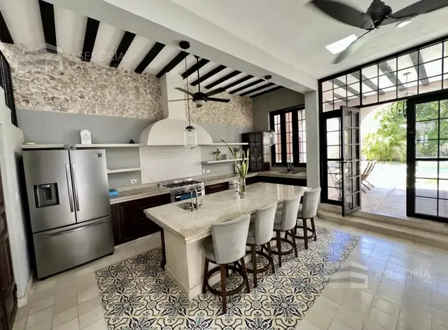 Casa de 3 ambientes en venta en Área Centro