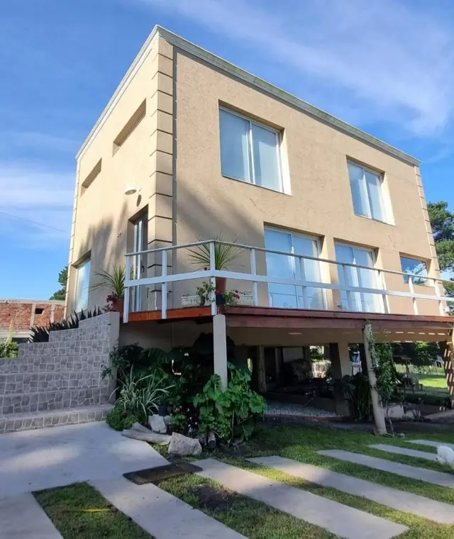 Casa de 4 ambientes en alquiler temporario en FRAY LUIS BELTRAN