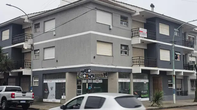 Departamento de 3 ambientes en venta en LA PERLA