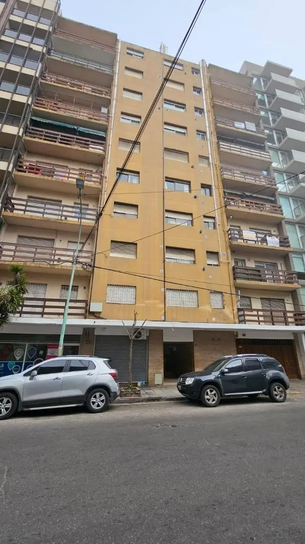 Departamento de 3 ambientes en alquiler en LA PERLA