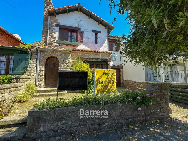 Casa de 5 ambientes en venta en LOMAS DE STELLA MARIS