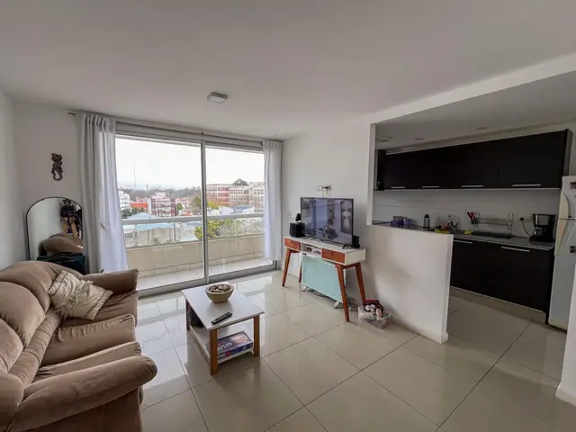 Departamento de 2 ambientes en venta en FUNES Y SAN LORENZO