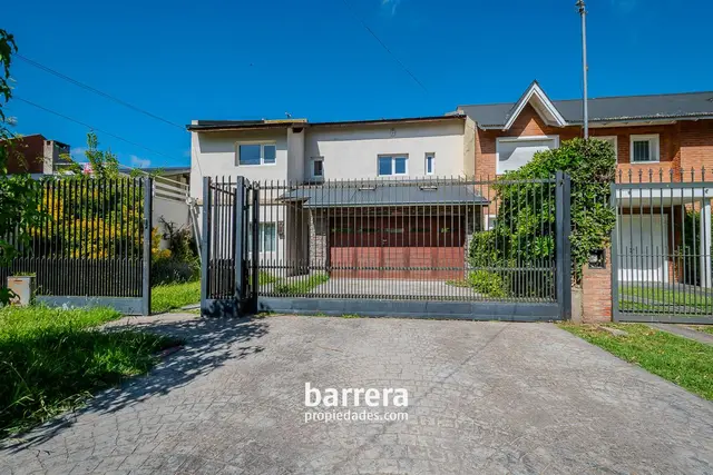 Casa de 4 ambientes en venta en Centro