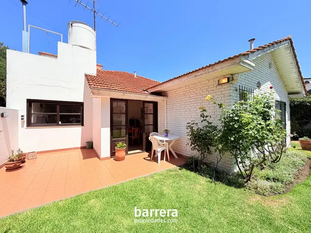 Casa de 4 ambientes en venta en PRIMERA JUNTA