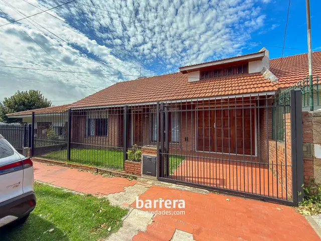 Casa de 4 ambientes en venta en PUNTA MOGOTES