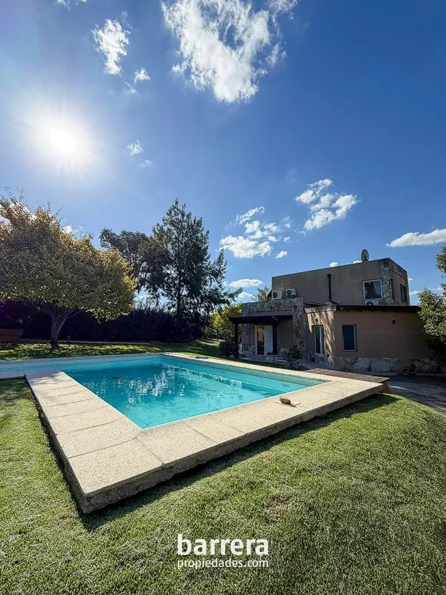 Casa de 4 ambientes en venta en SIERRA DE LOS PADRES
