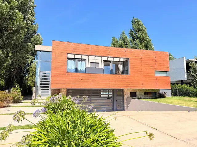 Casa de 5 ambientes en alquiler en Rumencó
