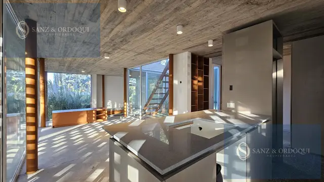 Casa de 3 ambientes en venta en Colina Alegre