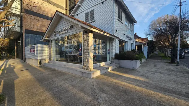 Local de 5 ambientes en venta en GENERAL ROCA