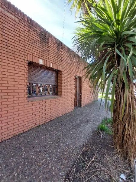 Casa de 3 ambientes en venta en VILLA PRIMERA