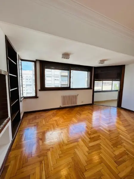 Departamento de 4 ambientes en venta en Centro