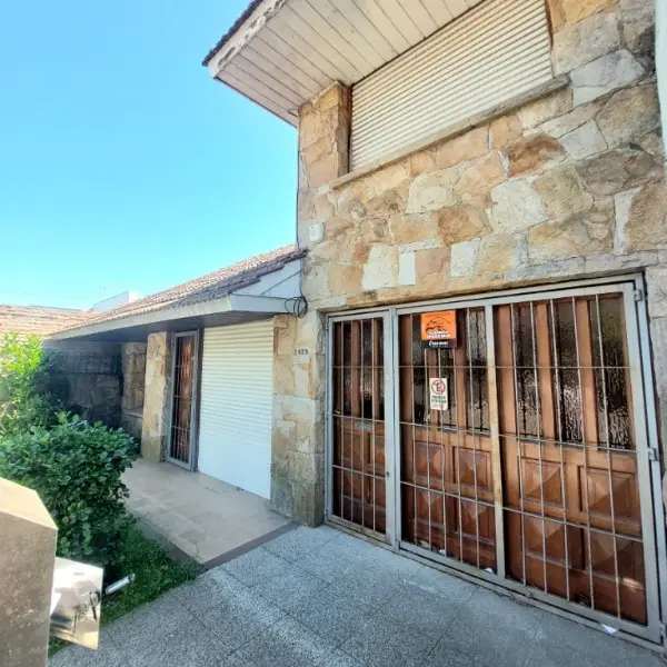 Casa de 5 ambientes en venta en CERRITO SUR