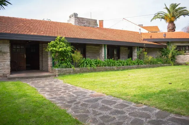 Casa en venta en LOS TRONCOS