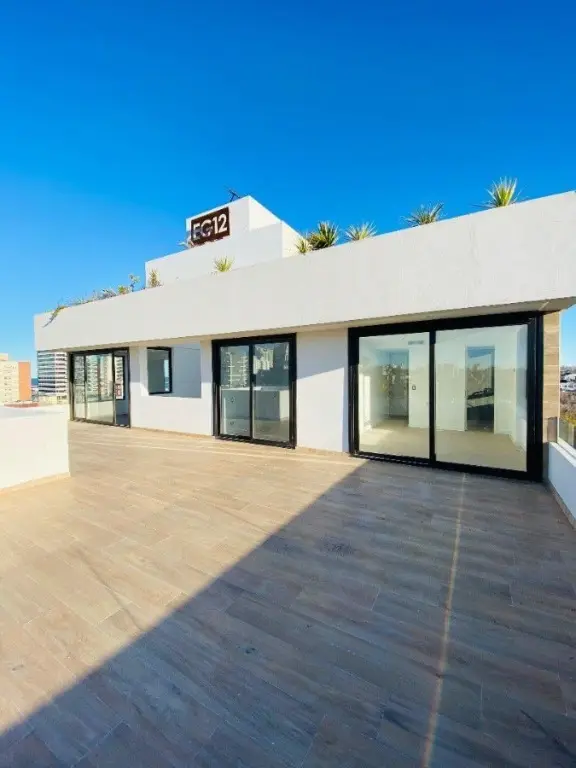 Departamento de 3 ambientes en venta en PLAYA GRANDE