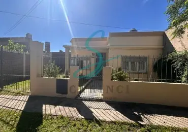 Casa de 3 ambientes en venta en RIVADAVIA BERNARDINO