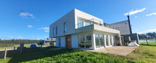 Casa de 4 ambientes en venta en Mar del Plata