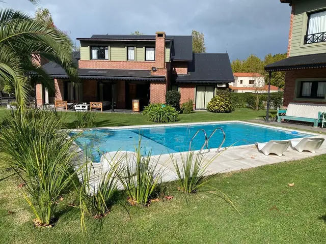 Casa de 12 ambientes en venta en Mar del Plata