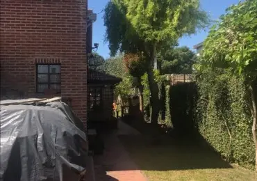 Casa de 5 ambientes en venta en VILLA PRIMERA