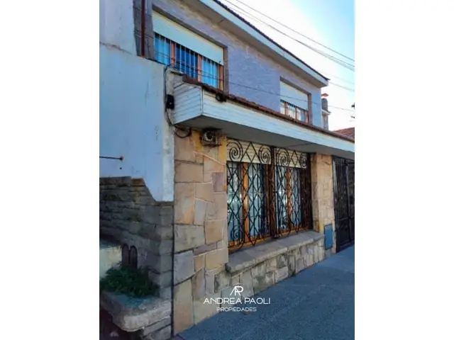 Casa de 4 ambientes en venta en GENERAL ROCA