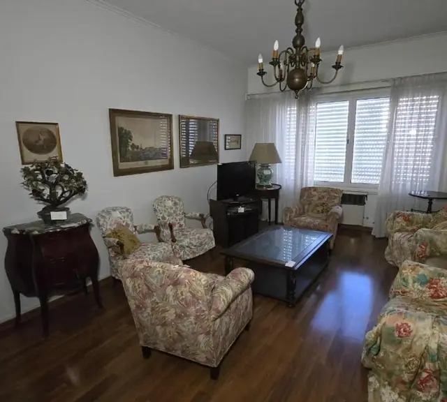 Departamento de 3 ambientes en venta en Centro
