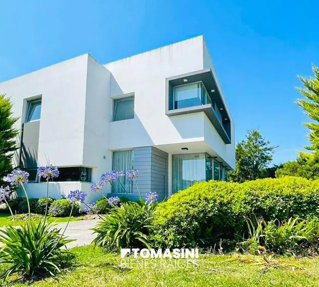 Casa de 4 ambientes en venta en Mar del Plata