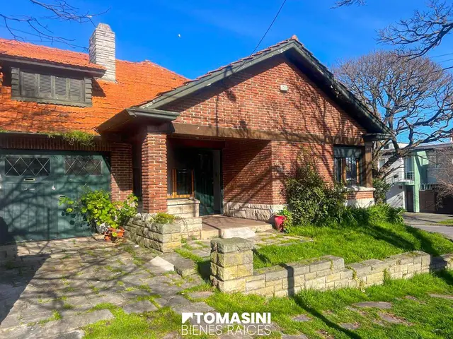 Casa de 3 ambientes en venta en LOS TRONCOS