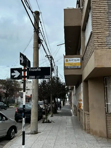 Departamento de 3 ambientes en venta en LA PERLA
