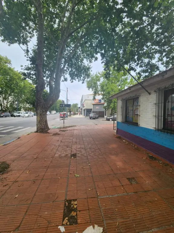 Local de 5 ambientes en venta en DON BOSCO