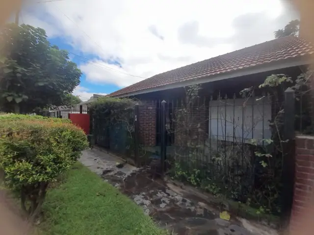 Casa de 3 ambientes en venta en CERRITO SUR