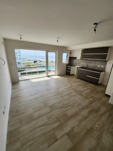Departamento de 1 ambiente en venta en PARQUE LURO