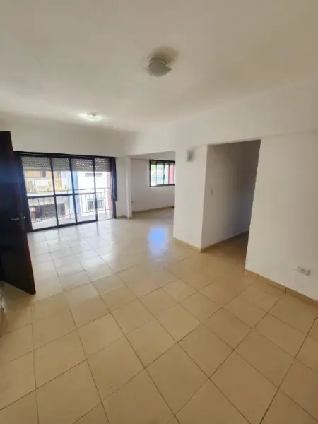 Departamento de 3 ambientes en venta en San Juan